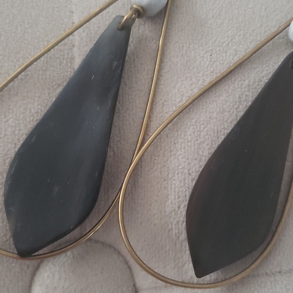 NWOT handmade drop earrings from Nigeria - Picture 5 of 8